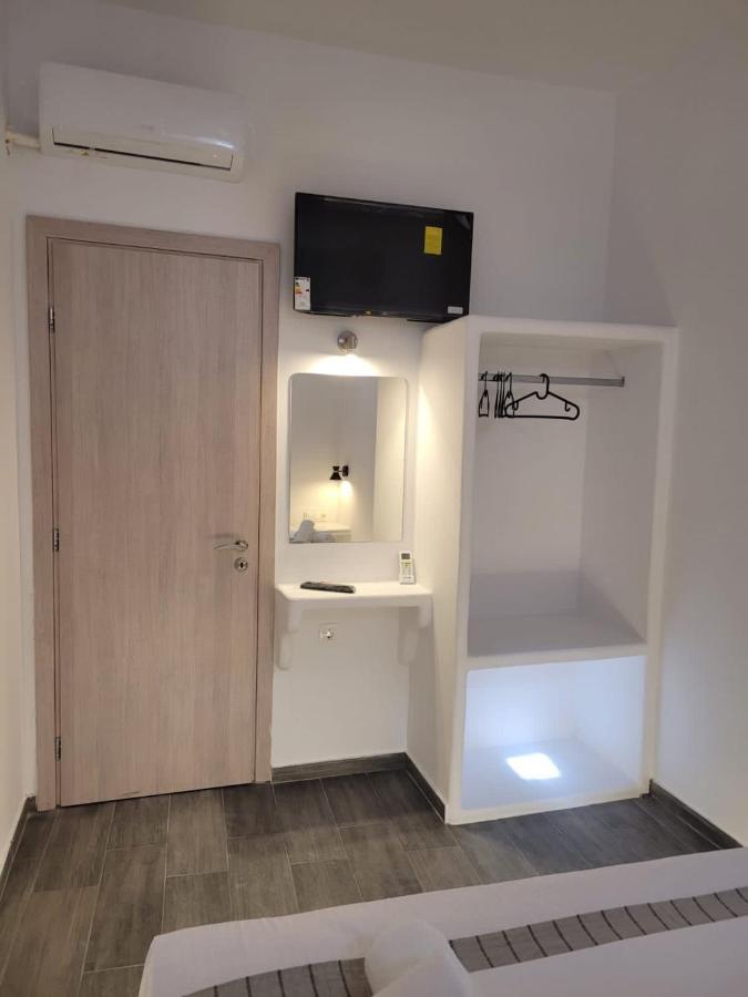 Juli'S Suites Mérichas Esterno foto
